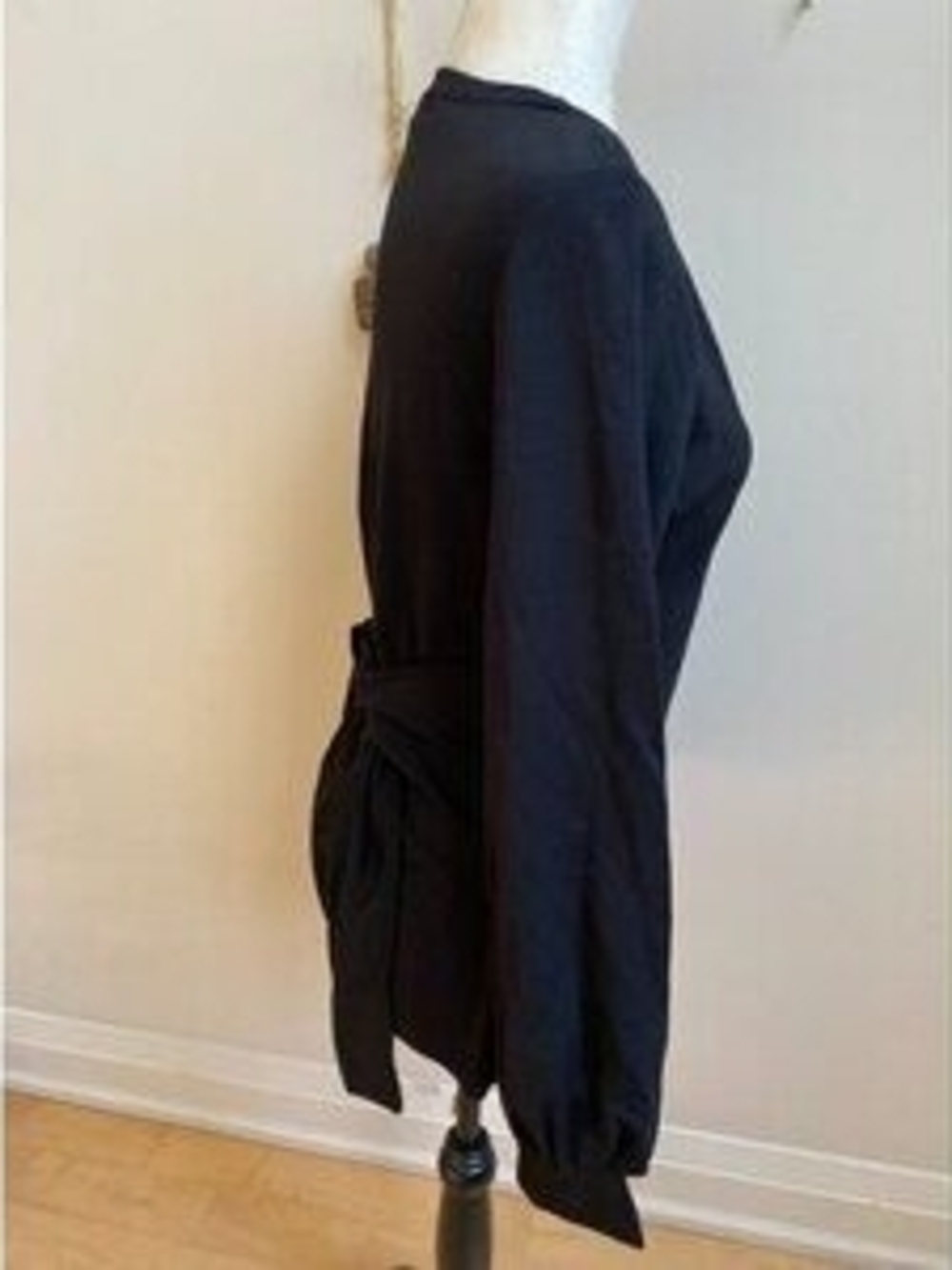 Women's Long-Sleeve Crewneck Top - Black - Picture 3 of 6